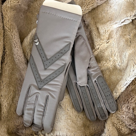 NWT Vintage Isotoner Extra-Warm Women’s Gloves Taupe Brown Easy Wear Easy Care - Picture 7 of 9